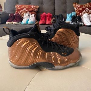 Nike air foam posit one copper